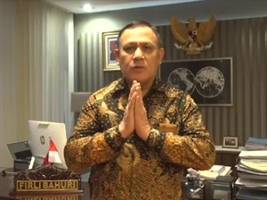 Tak Tahu soal Baliho Wajahnya, Firli Bahuri Ucapkan Terima Kasih karena Ini