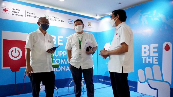Kobarkan Semangat Berbagi untuk Sesama Beragam cara dilakukan orang untuk berbagai. Seperti salah satunya yang dilakukan oleh perusahaan ini lewat donor darah untuk sesama.