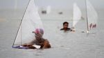 Unik Banget! Ada Lomba Perahu Mini Lho di Surabaya