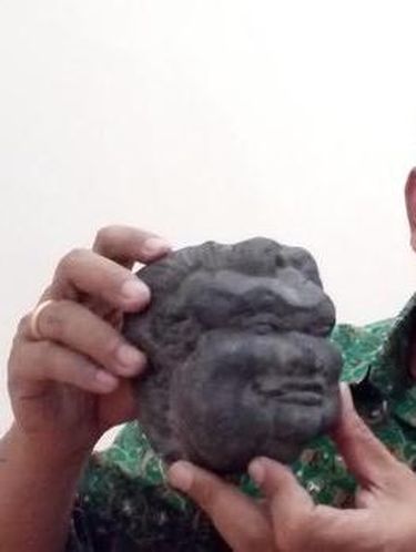 penampakan Candi atau Gapura Wringinlawang di Desa Jatipasar, Kecamatan Trowulan, Mojokerto