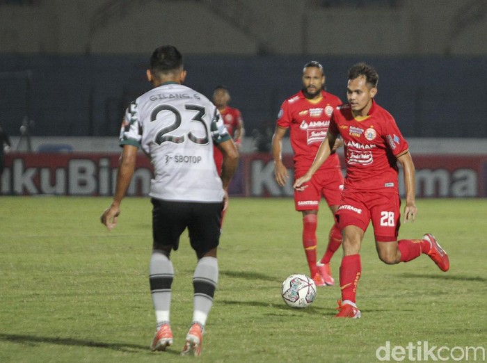 Persija Jakarta meraih kemenangan di pekan ke-15 BRI Liga 1 musim ini, setelah menumbangkan Tira Persikabo dengan skor tipis 1-0.