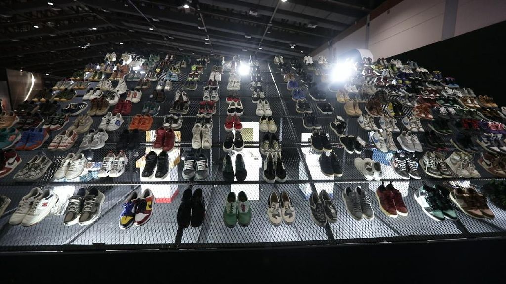 Viral, Pesta Sneakers di JCC Senayan