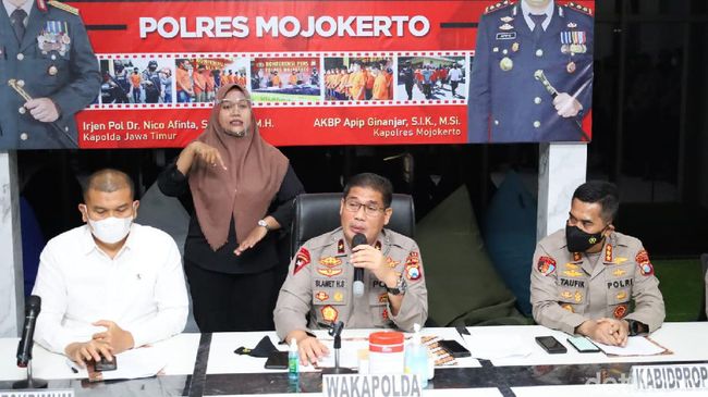 Wakapolda Jatim Brigjen Pol Slamet Hadi Supraptoyo