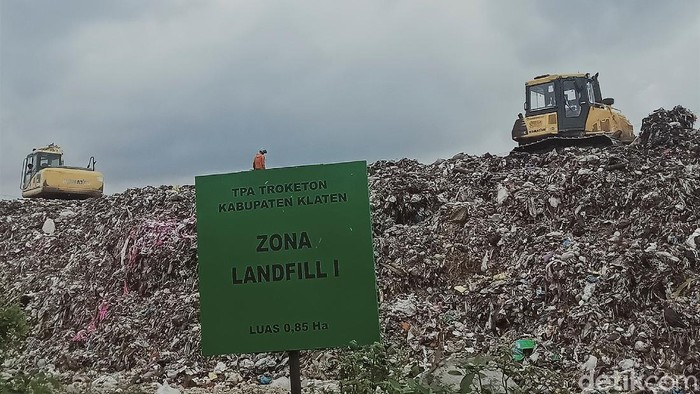 Begini Lho Cara TPA Andalan Klaten Menangani Sampah Berbagai cara dilakukan Pemkab Klaten untuk menanggulangi persoalan sampah di wilayahnya. Salah satunya dengan membangun tempat pengelolaan akhir (TPA).