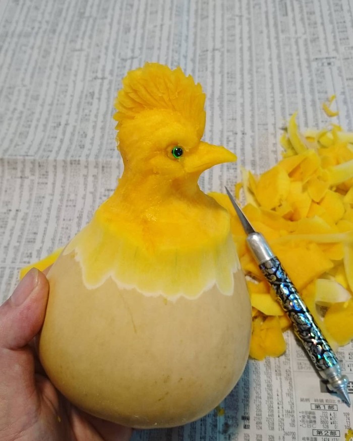 Cantiknya Buah dan Sayuran yang Diukir Jadi Bunga hingga Ikan Koi Cantiknya Buah dan Sayuran yang Diukir Jadi Bunga hingga Ikan Koi