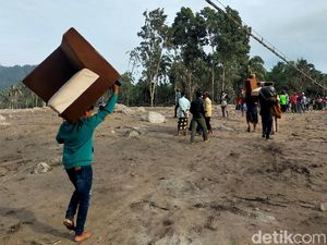 Saat Warga Panik dan Berhamburan Mengira Semeru Erupsi Lagi