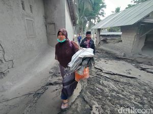 Gunung Semeru Erupsi, Ini Catatan Dokter Soal Kesehatan di Pengungsian