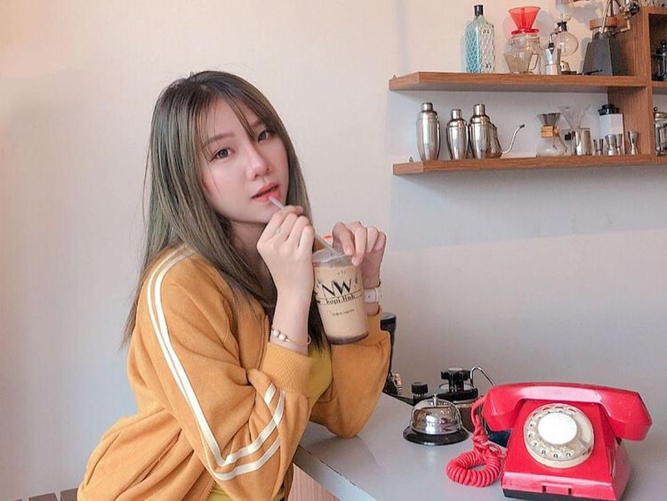 Potret Jena Dammaya, Gamer Cantik yang Doyan Stroberi dan Es Kopi