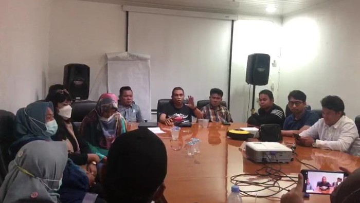 Konpers Tim Koalisi Penghapusan Kekerasaan Seksual di Unsri, di Sekretariat IKA Unsri