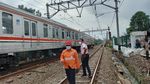 Penampakan KRL Anjlok di Dekat Stasiun Sudimara