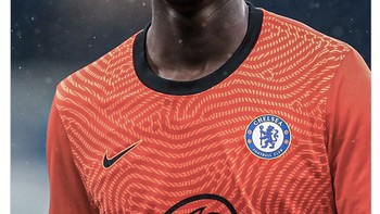 Mendy yang biasanya raja cleanshit malah kebobolan 3 gol. Foto: Internet