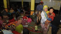 Diketahui, Balai Desa Sumberwuluh menjadi salah satu lokasi pengungsian bagi warga yang terdampak erupsi Gunung Semeru.