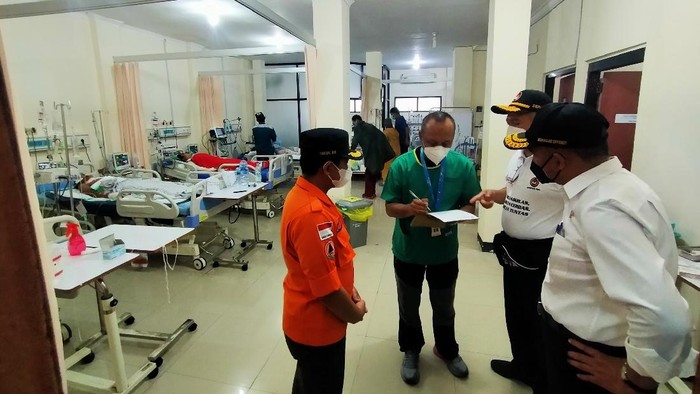 Menko PMK Muhadjir Effendy datangi korban semeru di rsud pasirian lumajang