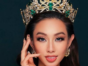 8 Potret Cantik Juara Miss Grand International 2021 dari Vietnam