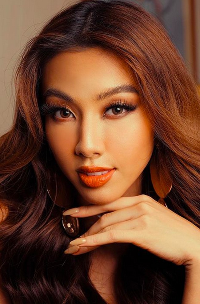 Nguyen Thuc Thuy Tien baru berusia 23 tahun. Menurut situs  Miss Grand International, ia sedang menuntaskan studi manajemen perhotelan. Foto: dok. Instagram