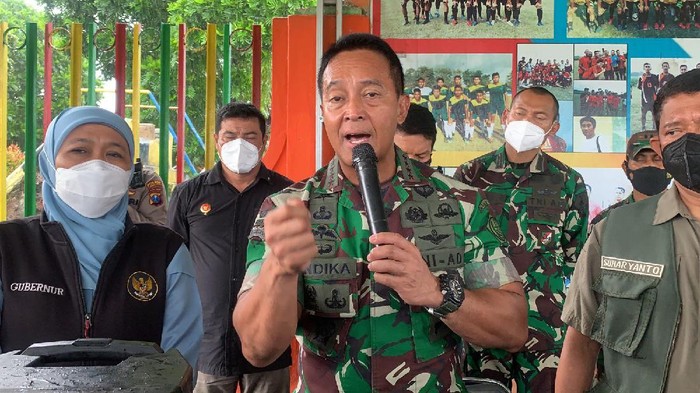 Panglima TNI Jenderal Andika Perkasa mendatangi Lumajang