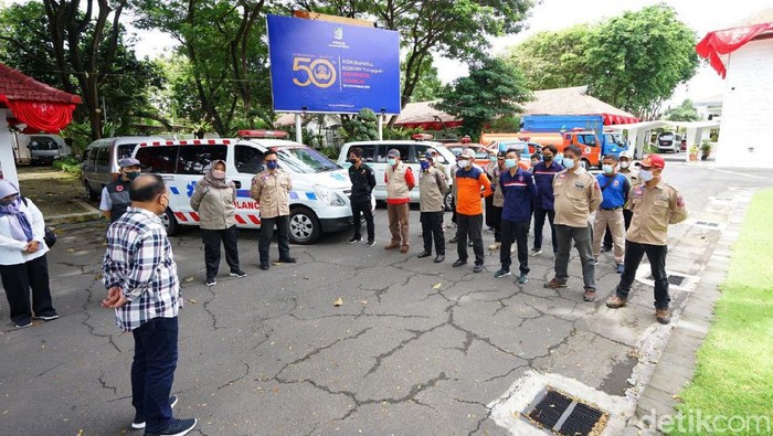 pemkab banyuwangi kirim bantuan ke pengungsi semeru