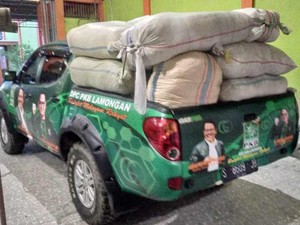 Bantuan Makanan Hingga Pakaian Digelontorkan untuk Pengungsi Semeru