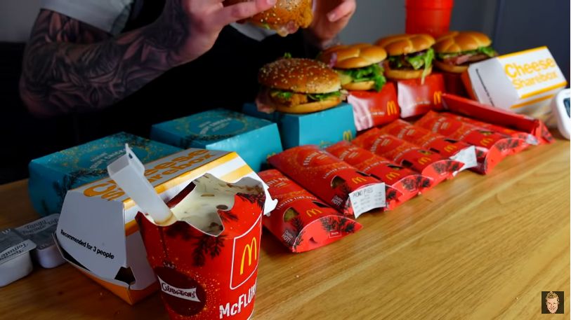 Pria Inggris Mukbang McDonald's Sampai 9.600 Kalori