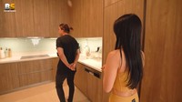 Di ujung area makan, rumah Maria Vania ada dapur dan pantry yang juga terbilang leluasa. (dok. YouTube Billy Syahputra)