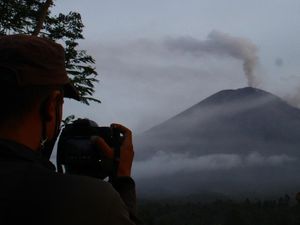 PVMBG Sebut Potensi Banjir Lahar Semeru Masih Tinggi