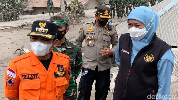 semeru erupsi gubernur khofifah