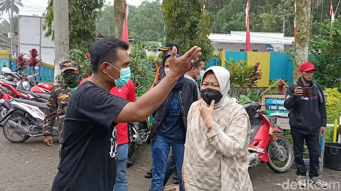 semeru erupsi risma bikin lokasi pengungsian terpadu
