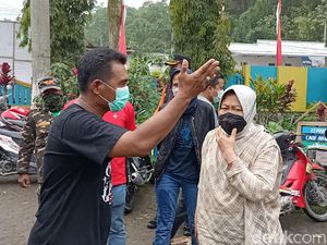 Risma Dirikan Tempat Pengungsian Terpadu Semeru dan Buka Dapur Umum