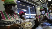 Namun, guna mengantisipasi penyebaran virus Corona, khususnya varian Omicron, Samba Train pun digelar dengan menerapkan prokes ketat dan membatasi jumlah peserta.