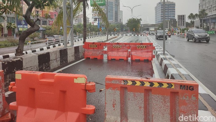 U-turn depan MOI ditutup (Rizky Adha Mahendra/detikcom)