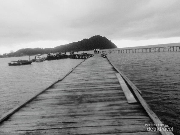 Dermaga Yenbuba