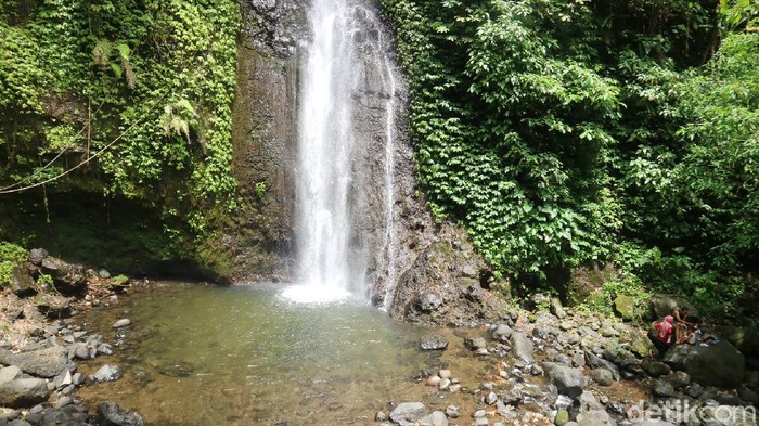 Wisata alam air terjun Montel di Colo, Kecamatan Dawe, Kudus, Sabtu (27/11/2021) Wisata alam air terjun Montel di Colo, Kecamatan Dawe, Kudus, Sabtu (27/11/2021)