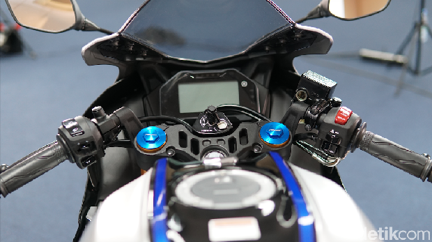 Yamaha All New R15M Connected-ABS Yamaha All New R15M Connected-ABS