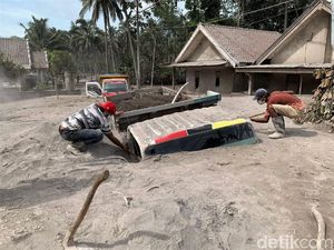 Korban Meninggal Dampak Erupsi Semeru Jadi 13 Orang
