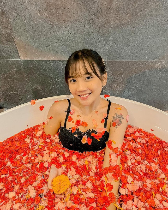 Yuri Kim Yuri Kim