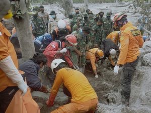 3 Jenazah Korban Erupsi Gunung Semeru Ditemukan di Kampung Renteng