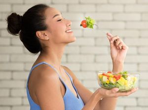 7 Pola Makan yang Bikin Berat Badan Cepat Turun