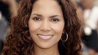 Kalau diberi kesempatan, Halle Berry yang kini mulai menjajal karier sebagai sutradara ingin membuat versi baru dari Catwoman untuk balas dendam dari filmnya yang dulu. (Foto: Getty Images/Pascal Le Segretain)