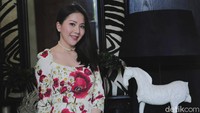 Agnes Jennifer menolak disebut Crazy Rich. “Gue menolak label itu. Gue crazy-nya doang!” jawabnya. Foto: Eko/detikHOT