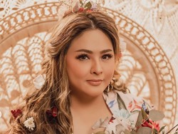 6 Gaya Baru Audy Item Usai Turun BB 10 Kg, Tampil Bak Pemain Telenovela