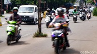 Tetap hati-hati di jalan, ya! 