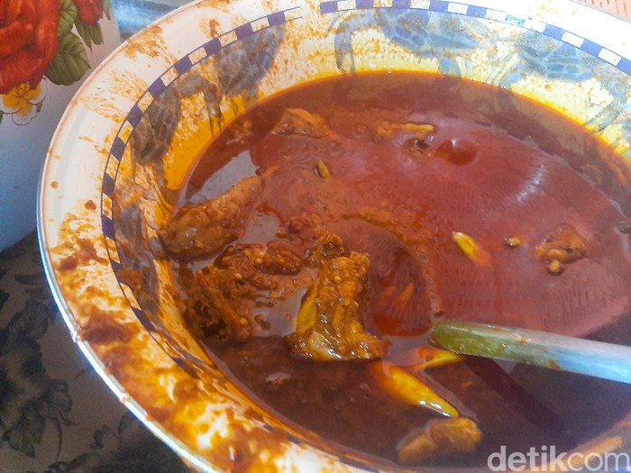 Ayam Rarang Khas Lombok Ayam Rarang Khas Lombok Bisa Dinikmati di Warung Inaq Dellah