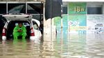 Terkini! Foto-foto Banjir di Kuta Bali