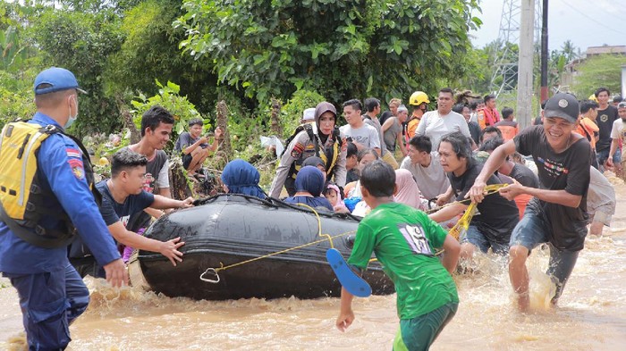 Banjir di Lombok Barat, NTB.