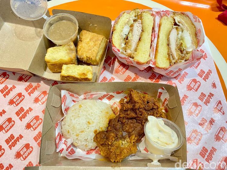 Yummy! Burger Nashville Fried Chicken Plus Biscuits Amerika yang Gurih Mantul