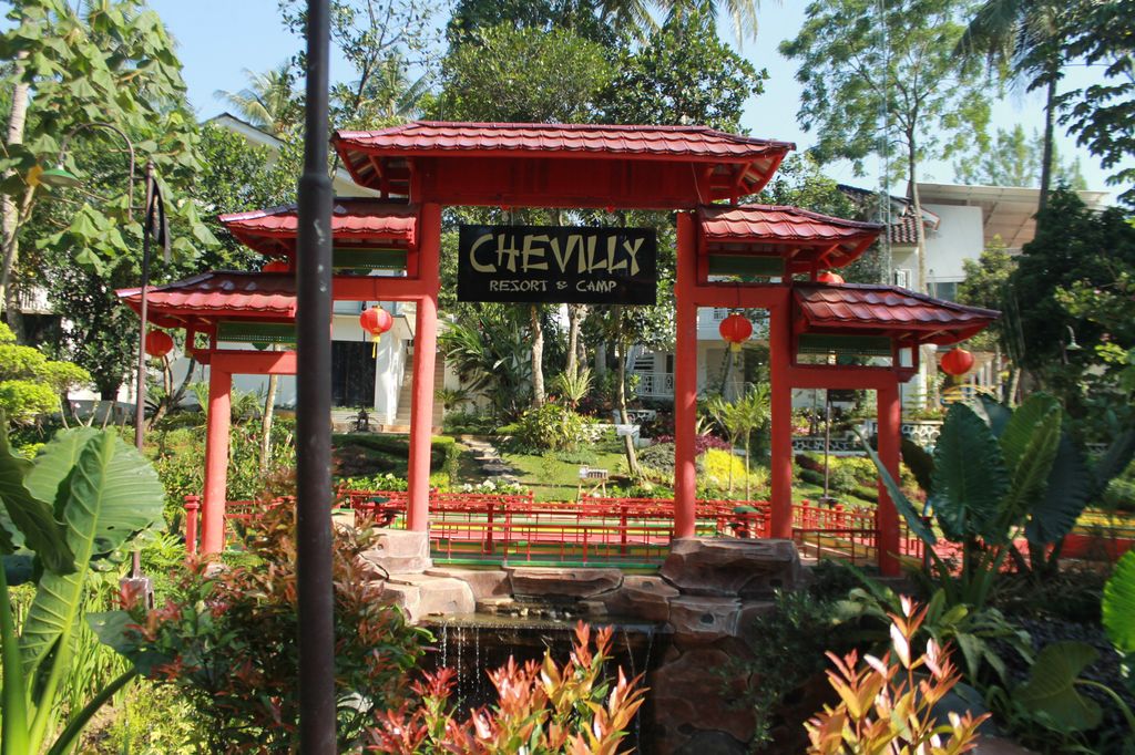 Chevilly Resort and Camp