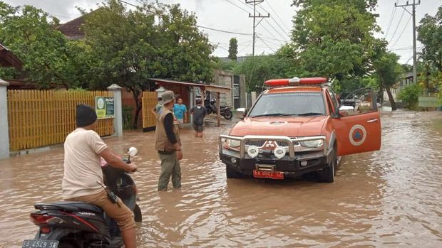 Empat kecamatan di Kota Bima, NTB, dilanda bencana banjir. BNPB mengingatkan wilayah punya potensi banjir sedang hingga tinggi. (dok BNPB)