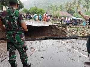 4 Kecamatan di Bima NTB Banjir hingga 1 Meter, Ada Jembatan Putus