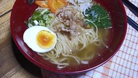 Jadi spesialis ramen, Kirakira Ramen punya banyak pilihan isian dan kuah. Warung ramen yang berlokasi di Jalan Raya Tapos No.1, Depok inj membanderol setiap ramennya mulai dari Rp 20 ribu saja. Foto: Istimewa