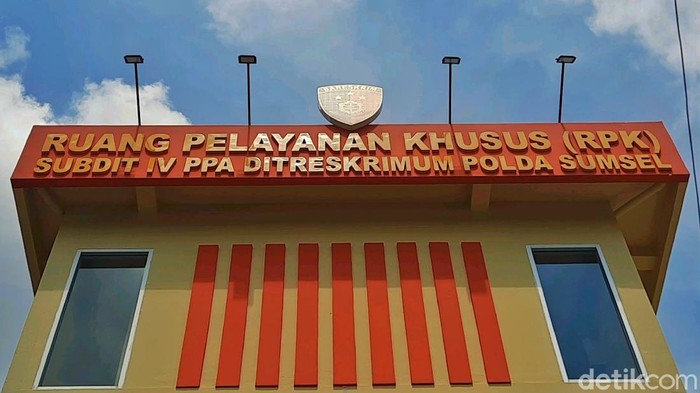 Gedung RPK Subdit IV PPA Ditreskrimum Polda Sumsel. Gedung Utama Ditreskrimum Polda Sumsel. (Prima Syahbana/detikcom)